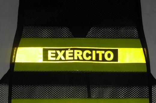 COLETE REFLETIVO DA POLICIA DO EXERCITO