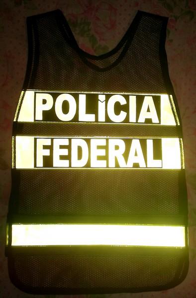 img colete refletivo da Polícia Federal