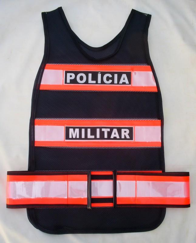 imagem de colete refletivo da Policia Militar