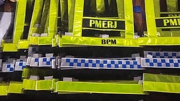 alt="Colete Refletivo da PMERJ"