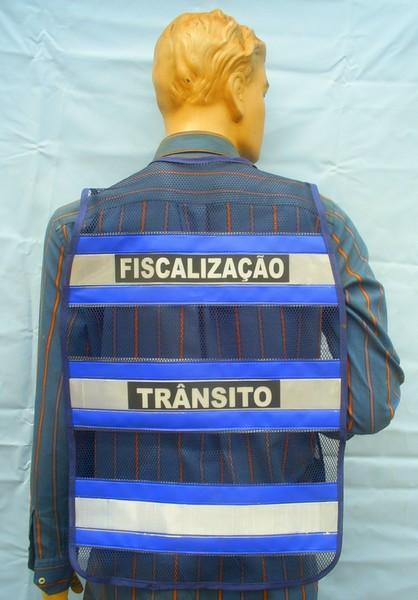 alt="imagem de colete refletivo departamento de transito"