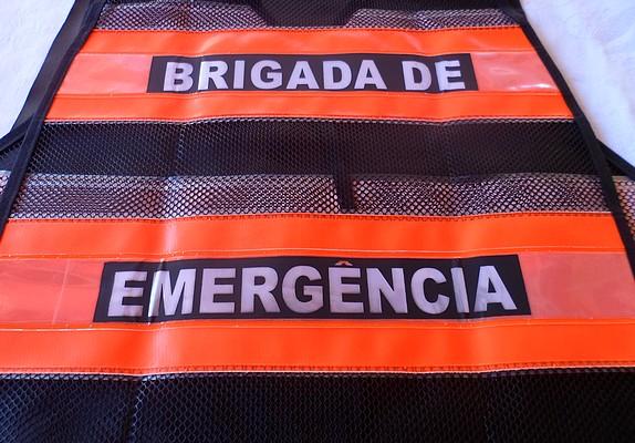  alt="imagem de colete refletivo para brigada de emergencia">