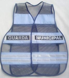 < img src="coletes-refletivos-guardas-municipais.colete.refletivo301.jpg" alt="colete refletivo tipo blusão para guardas municipais">